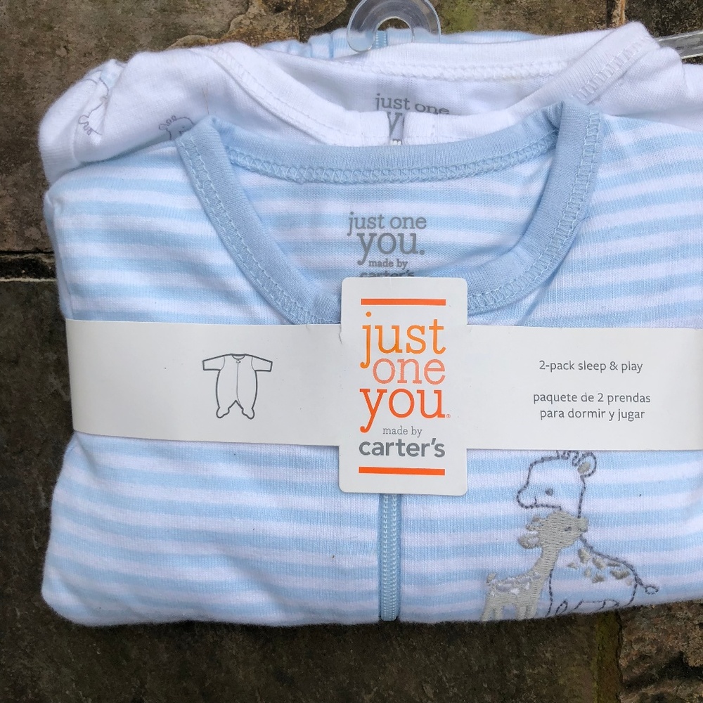 NWT Carter's 2 pack Onesies with Giraffes